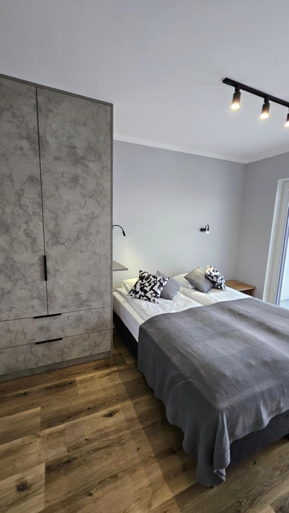 Apartament Bulgarska 59 - Sypialnia I Salon - 40M2 - Self Check In 24H بوزنان المظهر الخارجي الصورة