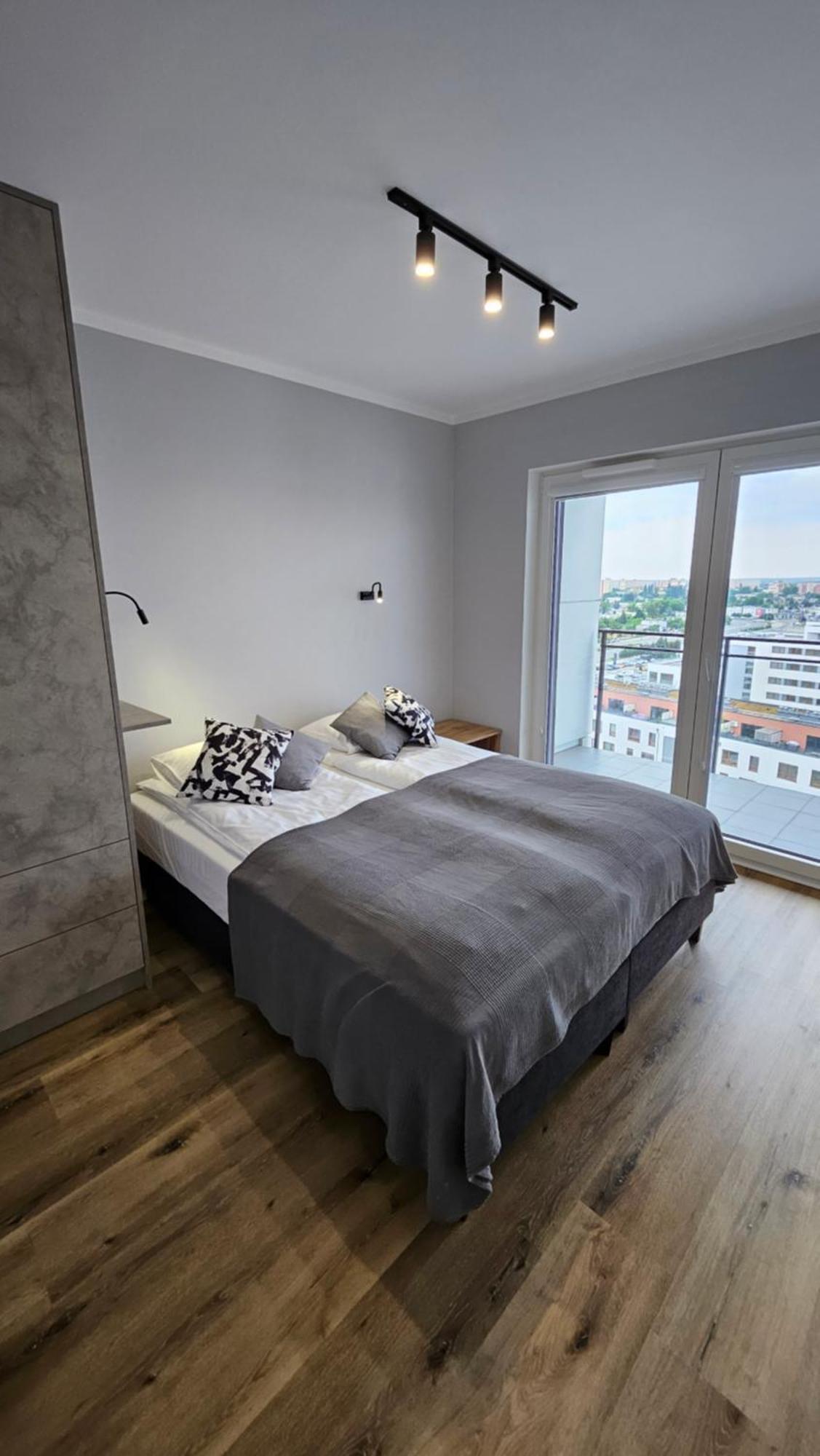 Apartament Bulgarska 59 - Sypialnia I Salon - 40M2 - Self Check In 24H بوزنان المظهر الخارجي الصورة